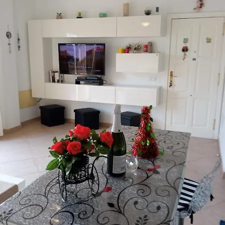 Appartamento Top A M.200 Dal Mare, Max Confort Feriehus